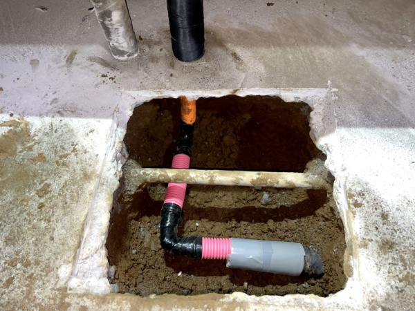 水道修理（給湯管漏水修理）工事（1日目）　工事後　配管工事後