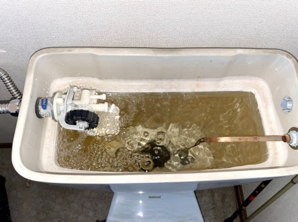 トイレ水漏れ修理工事　サムネイル