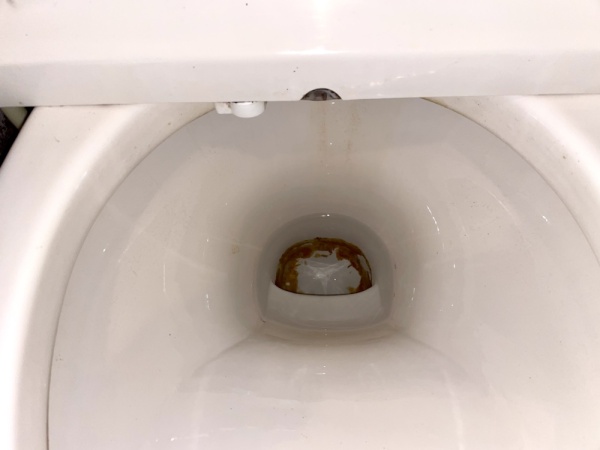 トイレ水漏れ修理工事　工事後　水漏れ無し