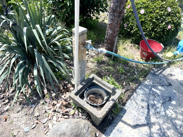 水道修理（水栓柱、蛇口交換）工事　工事前　既設水栓柱
