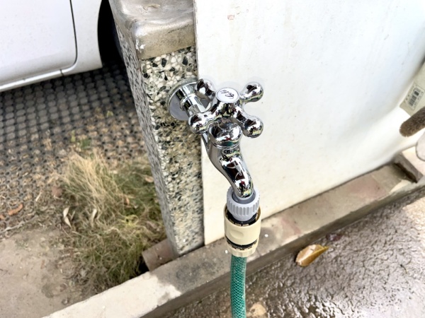 水道修理（水栓柱、蛇口交換）工事　工事後　外水道新規蛇口