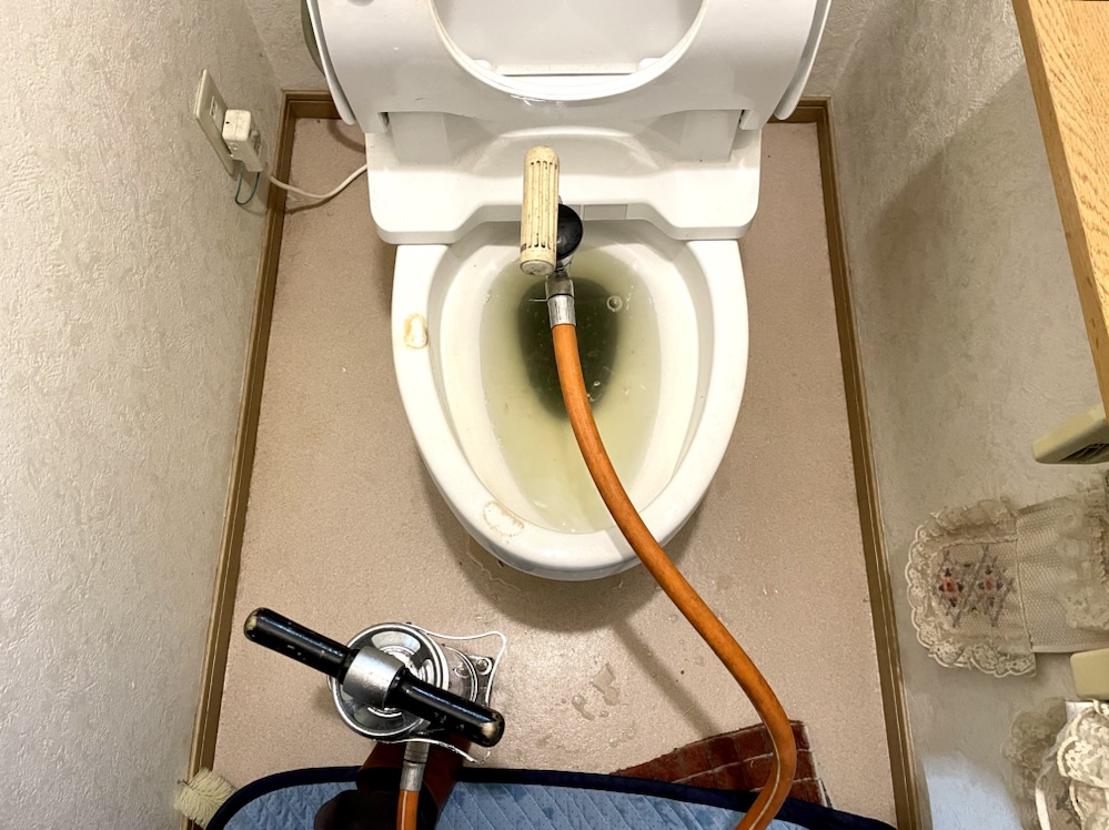 トイレつまり修理　工事中　圧力工法実施中（ハイスパット）