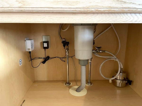 キッチンフットスイッチユニット及び浴室換気扇交換工事（現場調査）　サムネイル