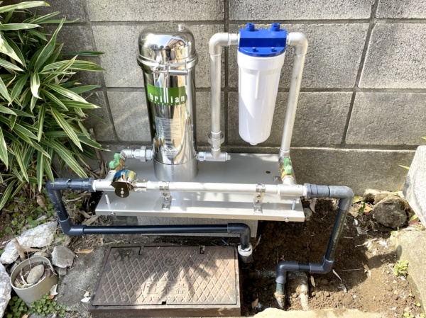 水道管直結式浄水器取り付け（交換）工事　工事中　新規水道管直結式浄水器配管工事中